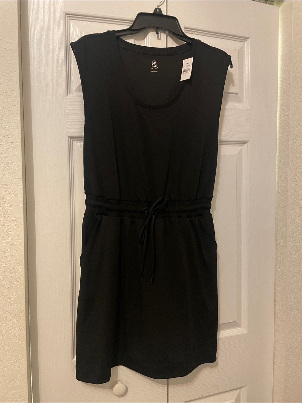 Lou & Grey Black Sleeveless Drawstring Waist Dress